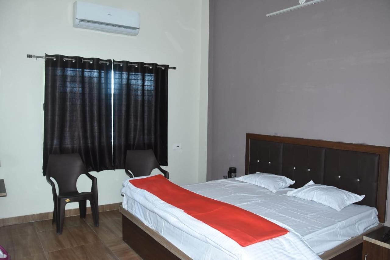 Hotel Shivanjali Palace Ujjain Zewnętrze zdjęcie